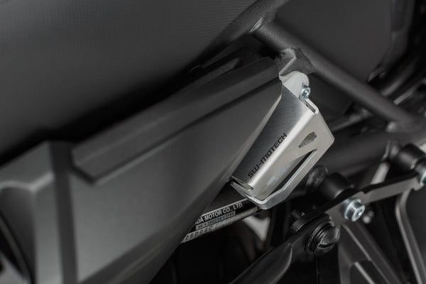 Brake Reservoir Guard | 17310708