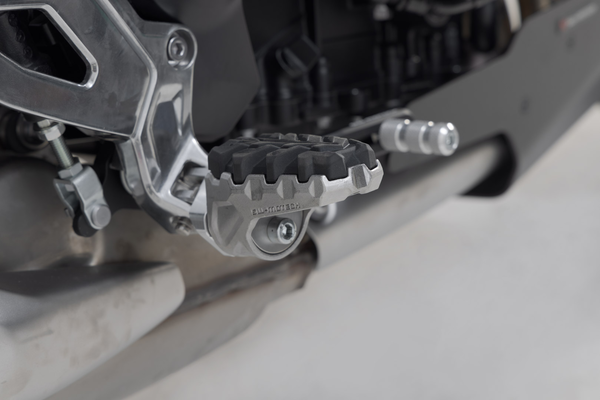 Evo Footrest Kit | 16202462